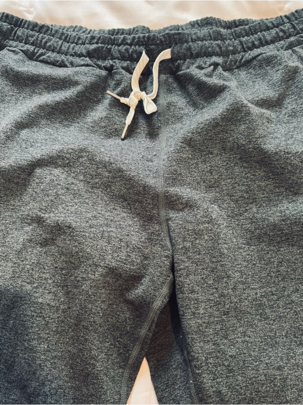 Vuori Heather Charcoal Lounge Pants